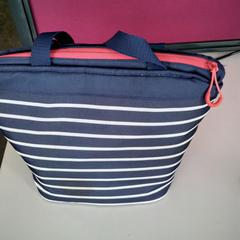 Sac, a été signalé par Twisto utilisant iLost