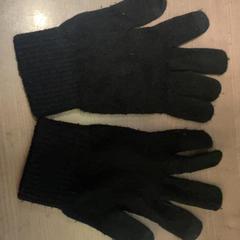 Handschoen Zwart, gemeldet von Pathé Arnhem über iLost