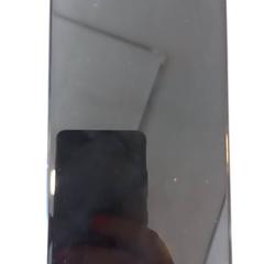 Okostelefon Achterkant blauw redmi, amint azt Arriva Limburg Noord az iLost segítségével jelentette.