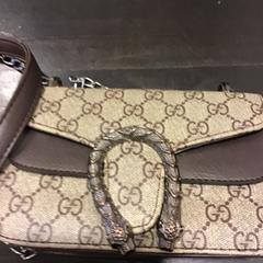 Bolsa tasjes, ha sido reportado por Qbuzz U-OV con iLost