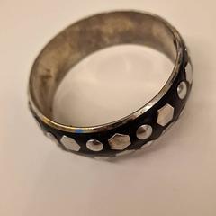 Pulseira, segundo informou HvA Amstelcampus usando iLost