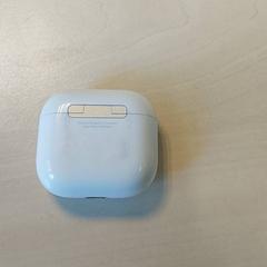 전자제품 - Earpod etui wit, iLost를 사용하여 Regio Oost-Vlaanderen에 보고됨