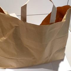 Väska - Papieren tas, rapporterat av Regio Limburg - Leuven med iLost