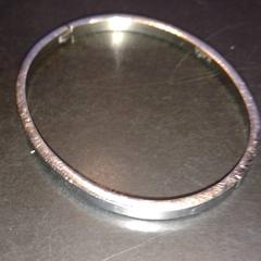 Armband, gemeldet von TivoliVredenburg über iLost