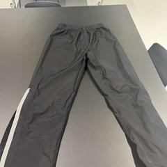 Regenhose Zwarte/black, gemeldet von TU/e - Receptie Matrix über iLost