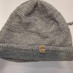 Beanie grijs, as reported by Qbuzz DMG using iLost