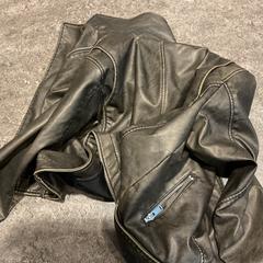 Chaqueta Op naam van bakker, segundo informou Gemeente Amsterdam usando iLost