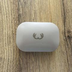 İLost kullanarak Wilmering Brinkum tarafından bildirildiği gibi Bluetooth kulaklık kılıfı