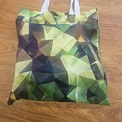 Väska, rapporterat av GVB med iLost