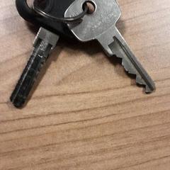 鍵 がiLostで Connexxion Hoeksche Waard Goeree Overflakkee によって報告されました