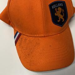 Sapka Oranje, amint azt Pathé Eindhoven az iLost segítségével jelentette.