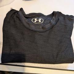 T-shirt, zoals gemeld door Inntel Hotels Utrecht Centre met iLost