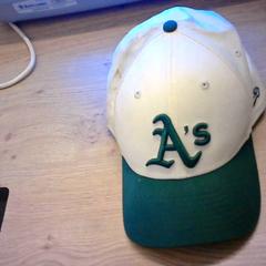 Baseballová čepice beige/groen, jak nahlášeno Bobbejaanland pomocí iLost