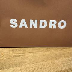 Purchase sandro がiLostで Designer Outlet Roermond によって報告されました