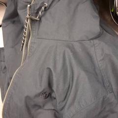 Jakke Donkerblauw, som rapportert av Universiteit Gent - Faculteitsbibliotheek LW ved bruk av iLost