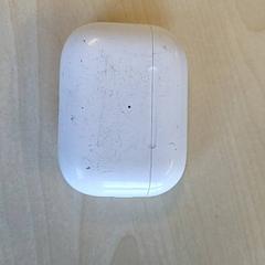 Estuche de airpods, ha sido reportado por Connexxion Haarlem IJmond con iLost