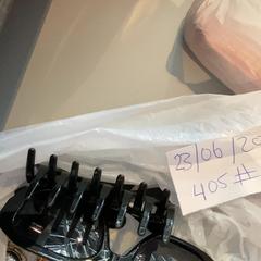 Solbriller Lunettes, bracelet, som rapportert av MEININGER Hotel Paris Porte de Vincennes ved bruk av iLost