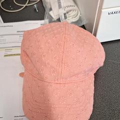 Pet Rosa barnkeps, zoals gemeld door IKEA Karlstad met iLost