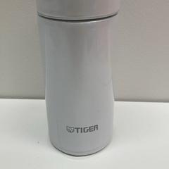 İLost kullanarak IKEA新三郷 tarafından bildirildiği gibi Içki şişesi