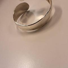 Pulsera, ha sido reportado por Vrije Universiteit Brussel (VUB) con iLost