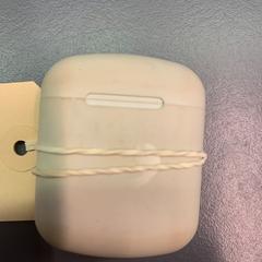 Oortjes fresh-rebel hoesje, ako bolo nahlásené Eindhoven Airport pomocou iLost