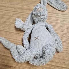 Leketøy knuffelkonijn groen, som rapportert av IKEA Hengelo ved bruk av iLost