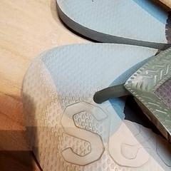 Sandaler, som rapportert av Beekse Bergen Resorts en Hotel ved bruk av iLost