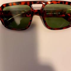 İLost kullanarak Arriva Limburg Noord tarafından bildirildiği gibi Güneş gözlüğü