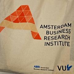 バッグ がiLostで Vrije Universiteit Amsterdam によって報告されました