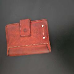 Wallet - Uwimana, as reported by Centraal magazijn using iLost