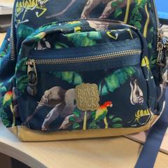 Ryggsekk rugzakj, som rapportert av Regio Limburg - Leuven ved bruk av iLost