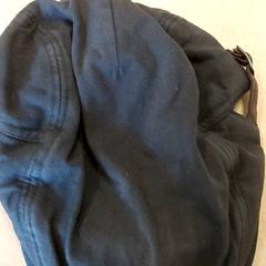 Kleding - pet, a été signalé par Centraal magazijn utilisant iLost