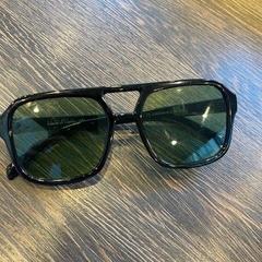 نظارات شمسية، كما تم الإبلاغ عنه بواسطة WestCord Hotel Eindhoven عبر iLost