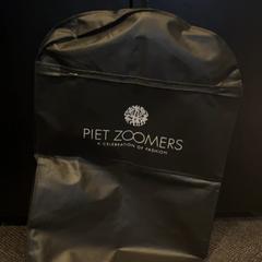 Kledingzak, segons ha informat Van der Valk Hotel Utrecht mitjançant iLost