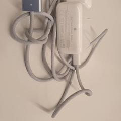 أجهزة الشحن Wit، كما تم الإبلاغ عنه بواسطة HvA Amstelcampus عبر iLost