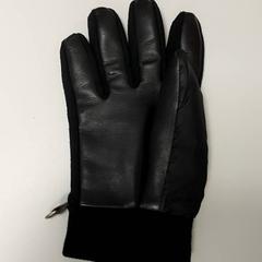 Kleding Handschoen, zoals gemeld door Regio Limburg - Leuven met iLost