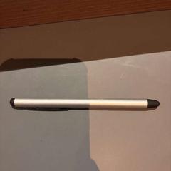 Stylo Pen zilver met zwart, segundo informou Van der Valk Hotel Deventer usando iLost