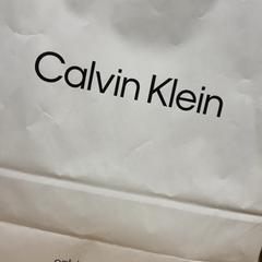 Purchase calvin klein, segundo informou Designer Outlet Roermond usando iLost