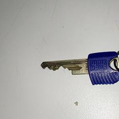 Nycklar, rapporterat av Regio Antwerpen - Brussel med iLost