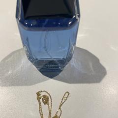 香水 がiLostで Inntel Hotels Amsterdam Landmark によって報告されました