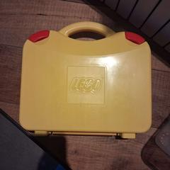 Giocattolo LEGO koffer, come riportato da Hotel Arena utilizzando iLost
