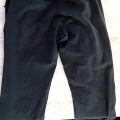 Pantalón, ha sido reportado por EBS Tramplein con iLost
