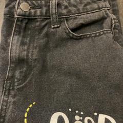 Jeans, ha sido reportado por Attractie- & Vakantiepark Slagharen con iLost