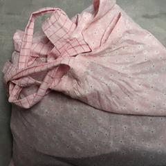 Bag Roze met witte bloemen, as reported by Arriva Friesland / Groningen using iLost