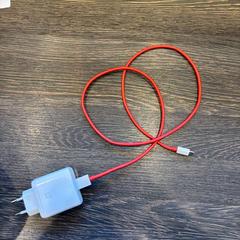 Caricabatterie, come riportato da WestCord Hotel Eindhoven utilizzando iLost