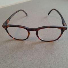 Brýle Schildpadmontuur, jak nahlášeno H’ART Museum pomocí iLost