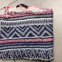 Kläder - Sjaal, rapporterat av Regio Oost-Vlaanderen med iLost