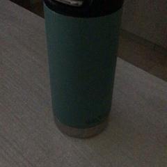 Termosflaske, som rapportert av Hotel van der Valk Maastricht ved bruk av iLost