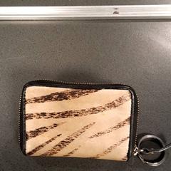 지갑 porto, iLost를 사용하여 Breng Nijmegen에 보고됨