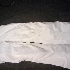 Lyžařské kalhoty, jak nahlášeno SnowWorld Landgraaf pomocí iLost